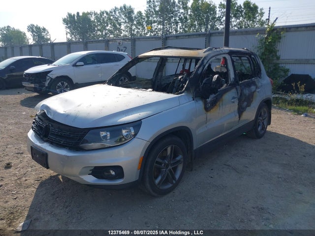 WVGMV7AX6HK005853 Volkswagen Tiguan