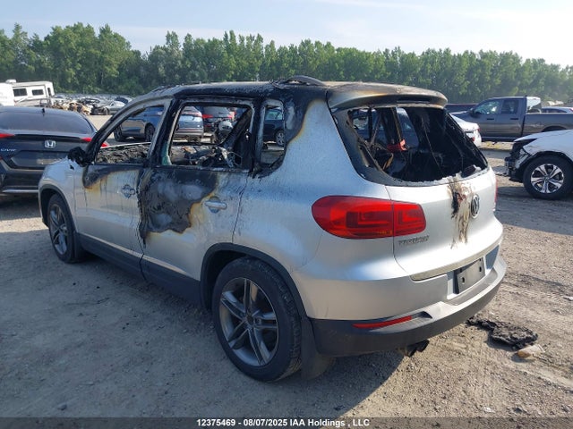 WVGMV7AX6HK005853 Volkswagen Tiguan