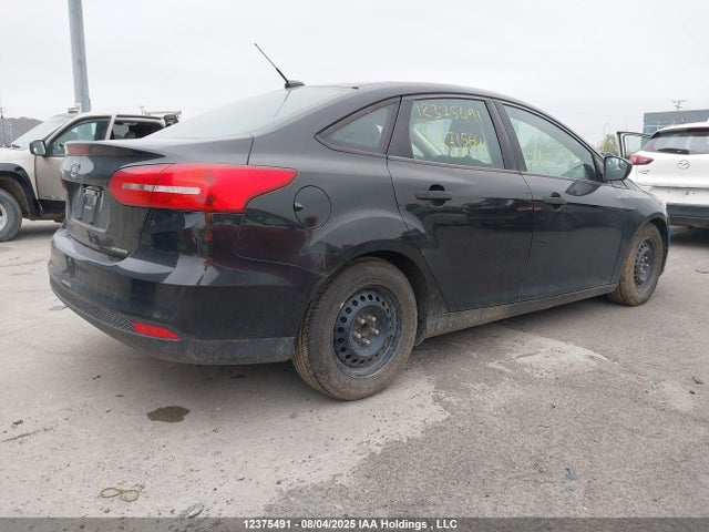 Ford Focus 2015 1FADP3E29FL271564 Image 4