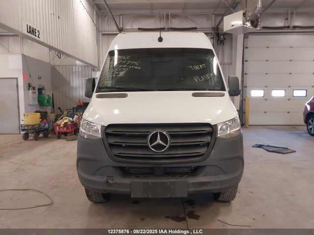 WD3BF1CD3KP165590 Mercedes-Benz om 642 with brake assist