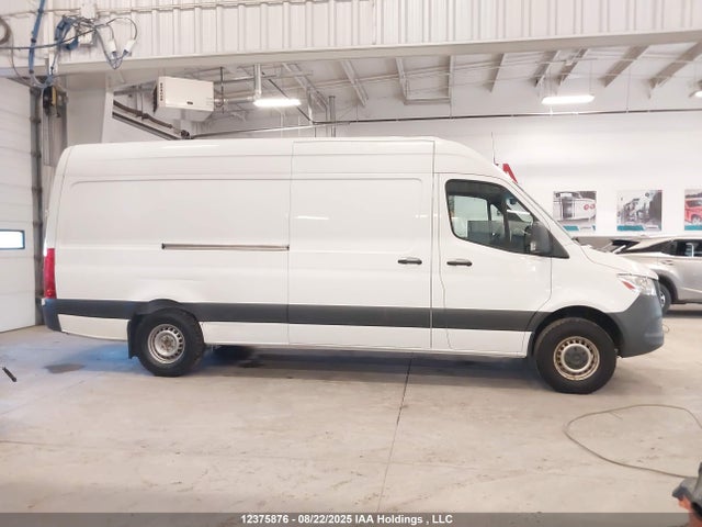 WD3BF1CD3KP165590 Mercedes-Benz om 642 with brake assist