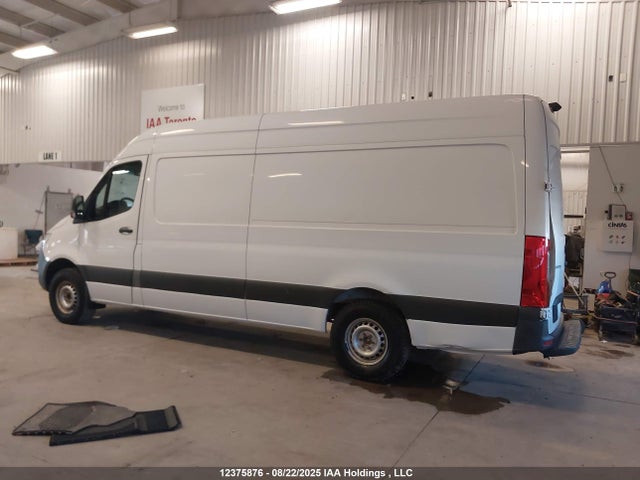 WD3BF1CD3KP165590 Mercedes-Benz om 642 with brake assist