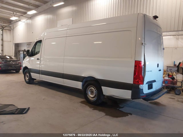 WD3BF1CD3KP165590 Mercedes-Benz om 642 with brake assist