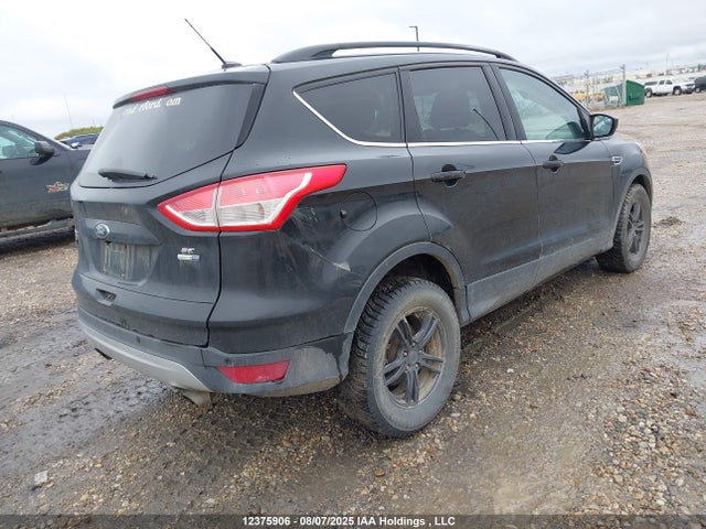 1FMCU9GX7EUE16275 Ford Escape
