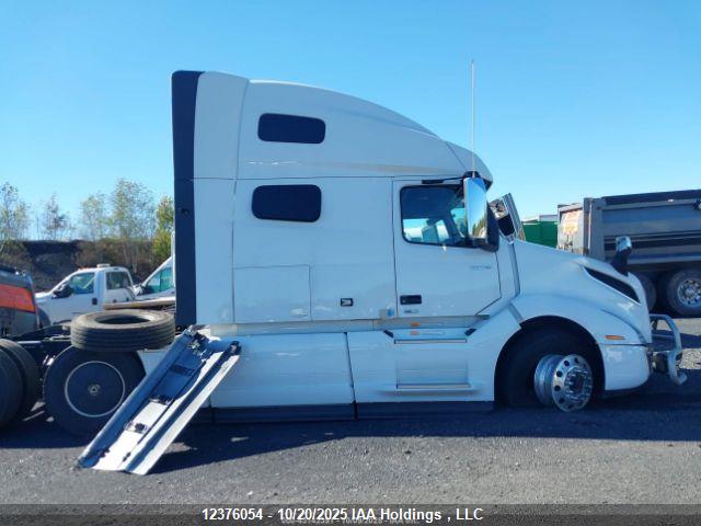 4V4NC9EH5RN650379 Volvo Vn L