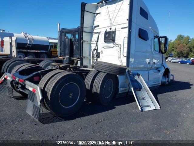 4V4NC9EH5RN650379 Volvo Vn L