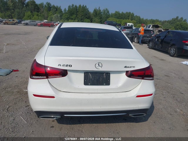 W1K3G4FB5MJ316458 Mercedes-Benz m260