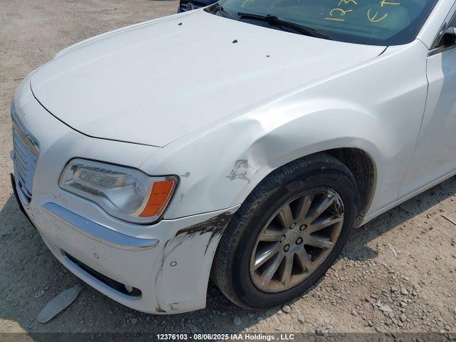 2014 Chrysler 300c მანქანა იყიდება აუქციონზე, vin: 2C3CCAEG6EH228432, აუქციონის ნომერი: 12376103