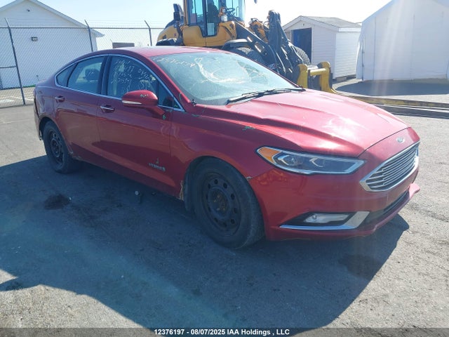 2018 3FA6P0RU1JR215549 main image