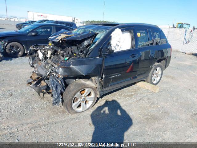1C4NJDAB2GD579053 Jeep Compass