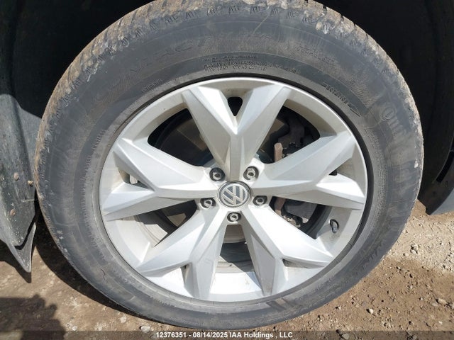 1V2MR2CA1JC512744 Volkswagen Atlas