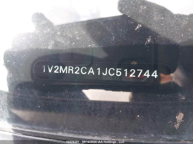 1V2MR2CA1JC512744 Volkswagen Atlas