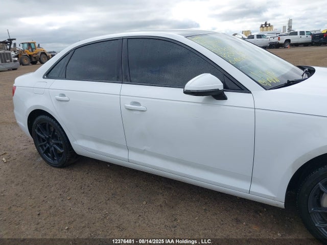 Audi A4 2017 WAUCNAF49HN026140 Image 19