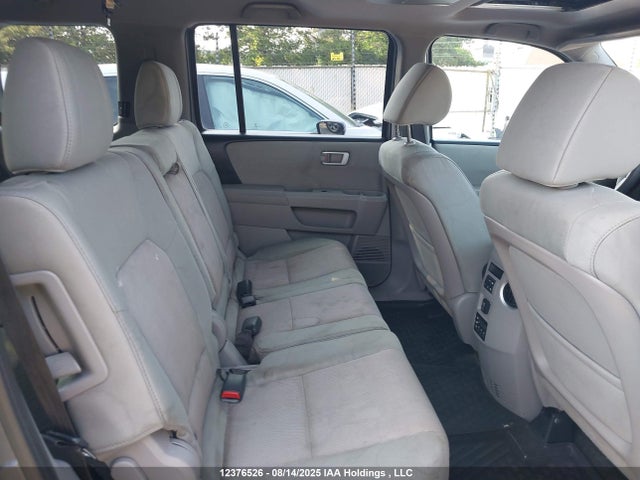Honda j35z4 2015 5FNYF4H32FB503983 Image 8