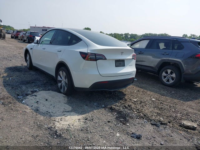 7SAYGDEE4PF755161 Tesla Model Y