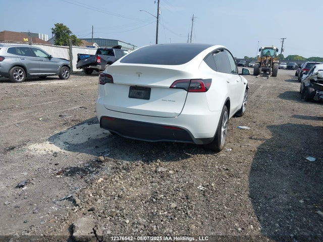 7SAYGDEE4PF755161 Tesla Model Y