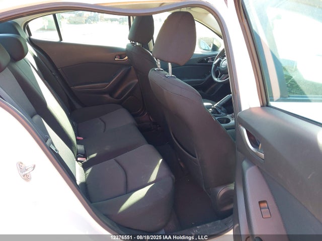 3MZBM1U79EM103025 Mazda pe