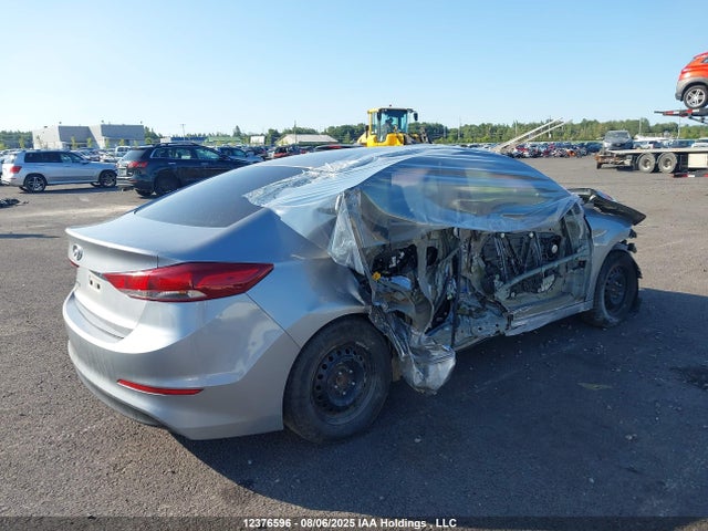 Hyundai 2017 2017 5NPD74LF3HH109751 Image 4