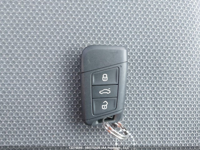 3VVGX7B2XRM111135 Volkswagen tsi