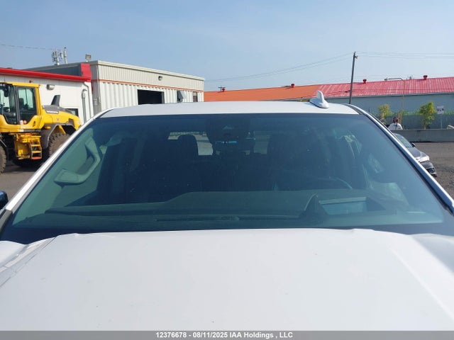 3GTUUGED9PG137812 GMC l84