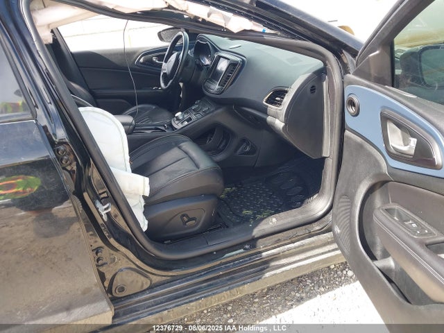 Chrysler 200 2016 1C3CCCDG2GN185182 Image 5