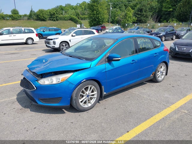 Ford Focus 2016 1FADP3K2XGL200380 Image 2