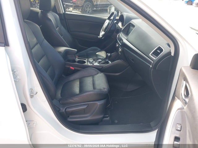 JM3KE4DY9G0749141 Mazda py
