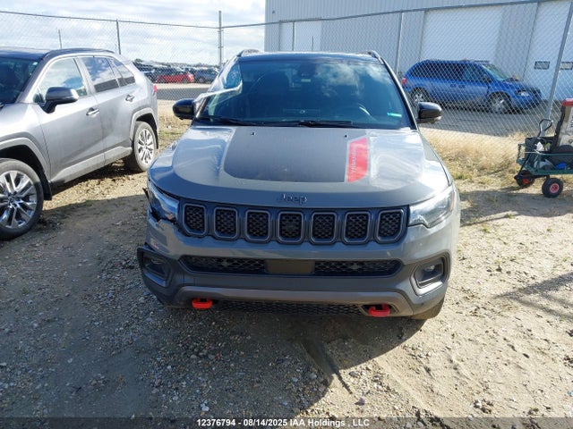 3C4NJDDN5RT581849 Jeep 2024