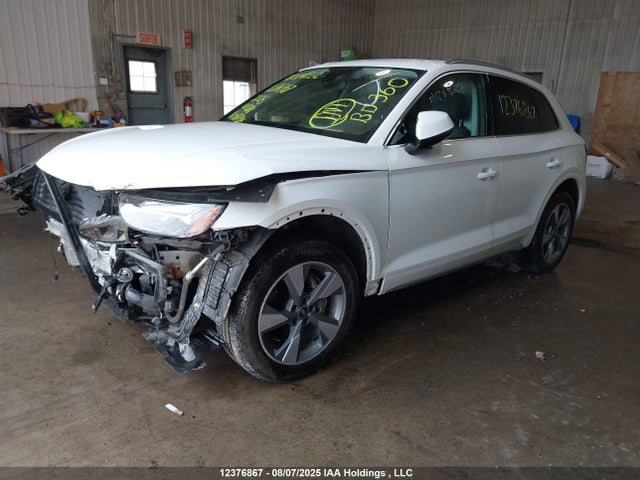 Audi 40 tfsi 2022 WA1AAAFY5N2015586 Image 2
