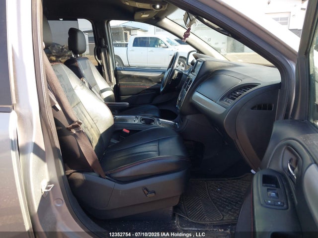 2C4RDGEG3KR515884 Dodge Grand Caravan