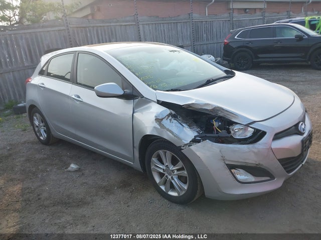 2013 Hyundai Elantra Gt მანქანა იყიდება აუქციონზე, vin: KMHD35LE2DU137965, აუქციონის ნომერი: 12377017