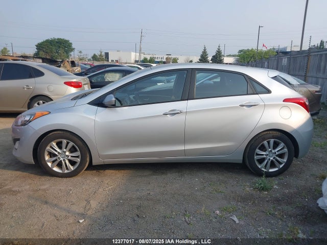 2013 Hyundai Elantra Gt მანქანა იყიდება აუქციონზე, vin: KMHD35LE2DU137965, აუქციონის ნომერი: 12377017