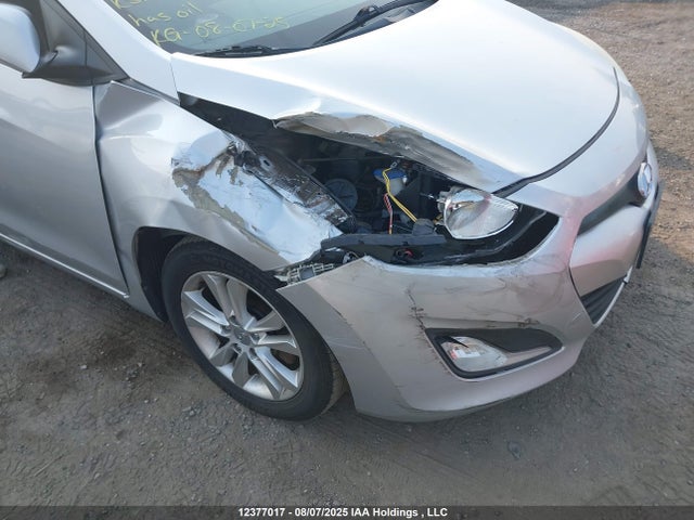 2013 Hyundai Elantra Gt მანქანა იყიდება აუქციონზე, vin: KMHD35LE2DU137965, აუქციონის ნომერი: 12377017