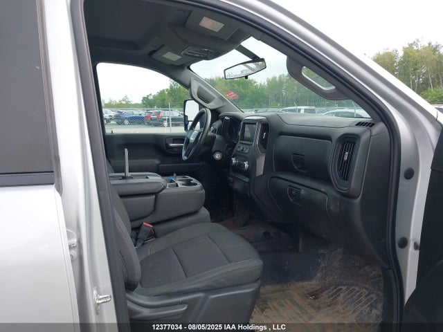 GMC l5p 2023 1GT49SEY3PF213825 Image 5