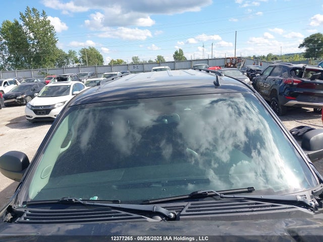 12377265 :رقم المزاد ، 1GNSK5E78CR256867 vin ، 2012 Chevrolet Suburban 1500 Commercial مزاد بيع