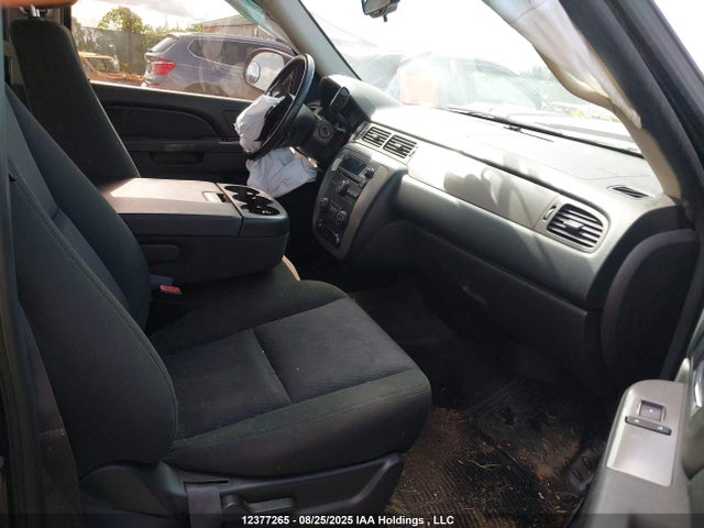 12377265 :رقم المزاد ، 1GNSK5E78CR256867 vin ، 2012 Chevrolet Suburban 1500 Commercial مزاد بيع