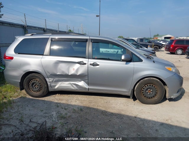 Toyota 2gr-fks 2014 5TDZK3DC0ES448962 Image 32