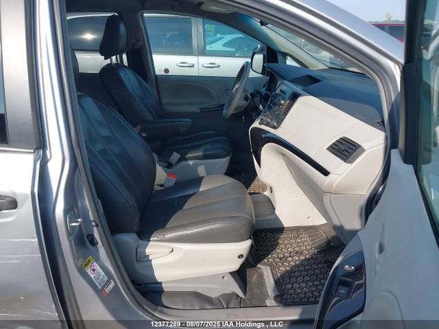 Toyota 2gr-fks 2014 5TDZK3DC0ES448962 Image 24