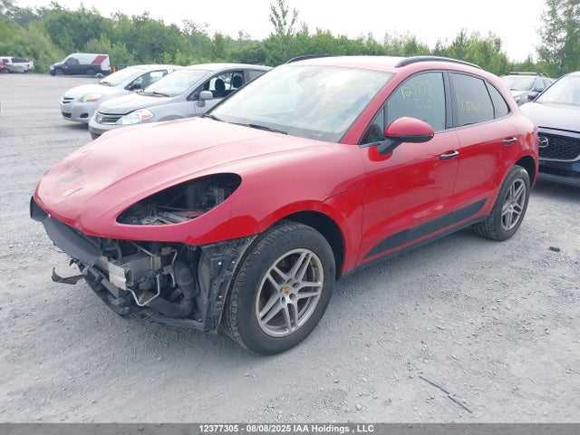Porsche Macan 2018 WP1AA2A52JLB11607 Image 2