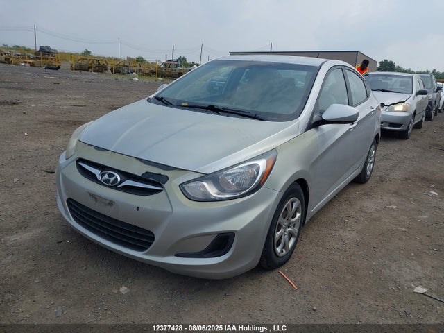 12377428 :رقم المزاد ، KMHCT4AE4DU364342 vin ، 2013 Hyundai Accent Gls/gs مزاد بيع
