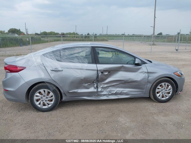 Hyundai 2017 2017 5NPD74LF6HH158328 Image 19