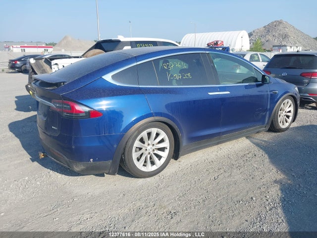 5YJXCBE23HF047208 Tesla MODEL X
