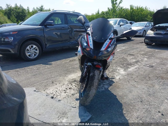 JKBZXJE18HA025847 Kawasaki Ninja Zx-6r