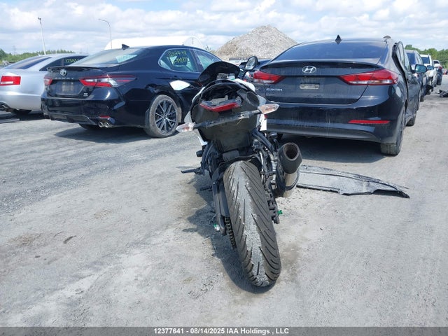JKBZXJE18HA025847 Kawasaki Ninja Zx-6r