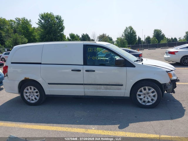 RAM Cargo Van 2015 2C4JRGAG8FR642771 Image 14