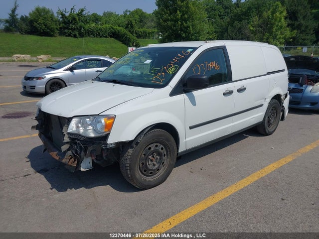 RAM Cargo Van 2015 2C4JRGAG8FR642771 Image 2