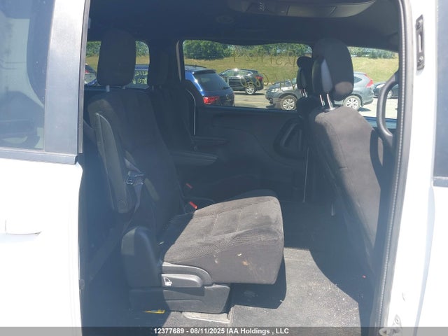 2C4RDGBGXER456860 Dodge Grand Caravan
