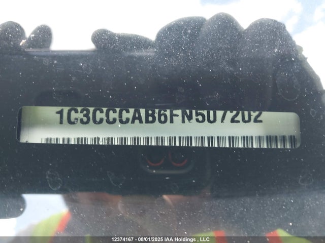 1C3CCCAB6FN507202 Chrysler 2015