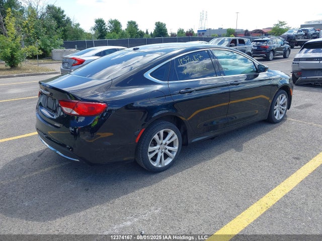 1C3CCCAB6FN507202 Chrysler 2015