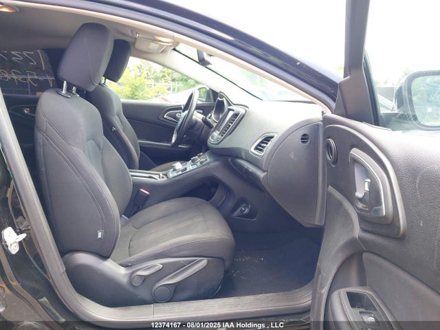 1C3CCCAB6FN507202 Chrysler 2015